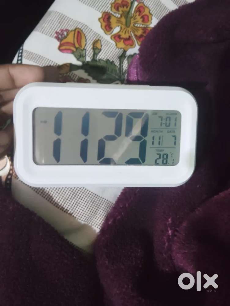 In clock  in only 400 rs