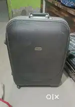 Troliy sutkes siz60cm..40cmbrith beg safri brad plastik bodi full