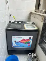 Semi automatic washing machine