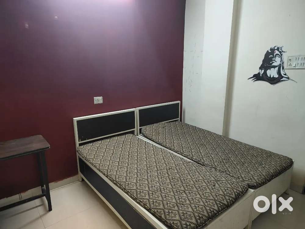 Independent semi furnished rooms available without brokerage