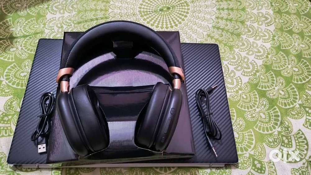 Goboult Fluid X Pro ANC Bluetooth headset- 70H Battery, Foldable.