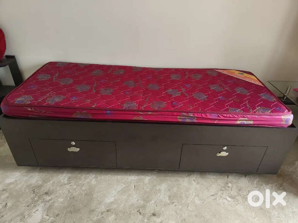 Diwan Cot with storage and mattress
