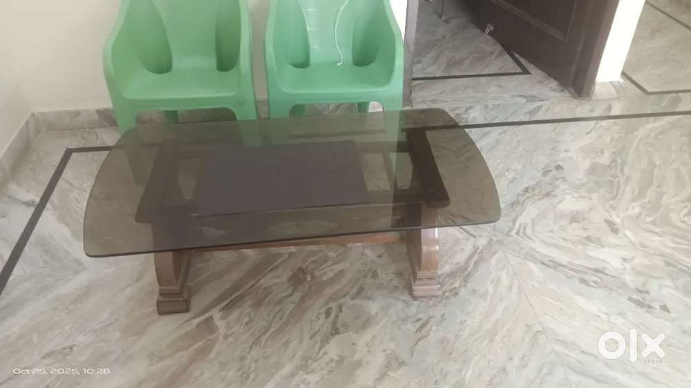 Very good condition table for sale