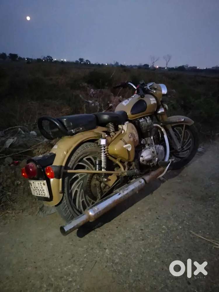2016 model hai Royal Enfield classic 500 cc all okay
