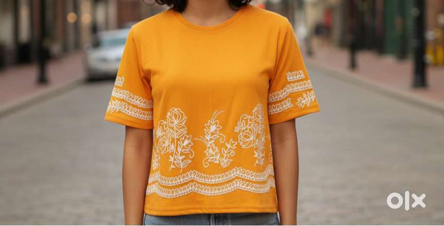 Yellow embroydery tshirt women