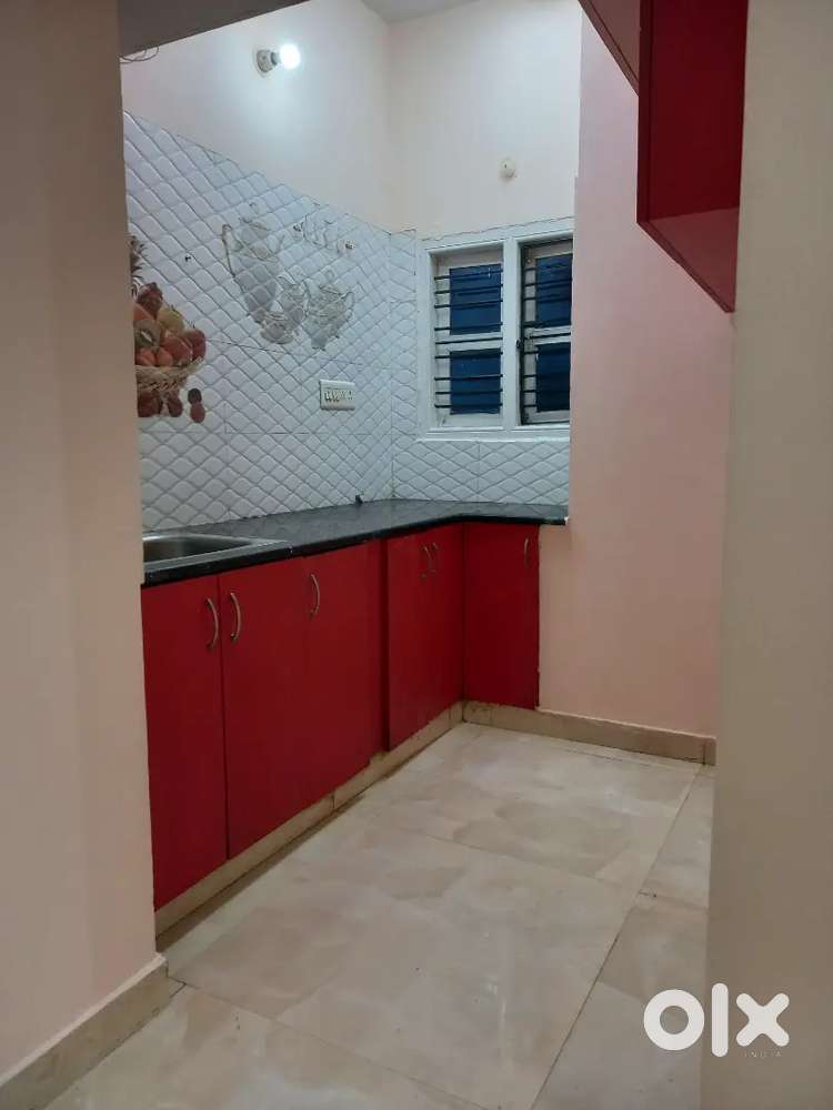 1bhk,gfloor in RT nagar.near mekhri circle fourseason hotels.