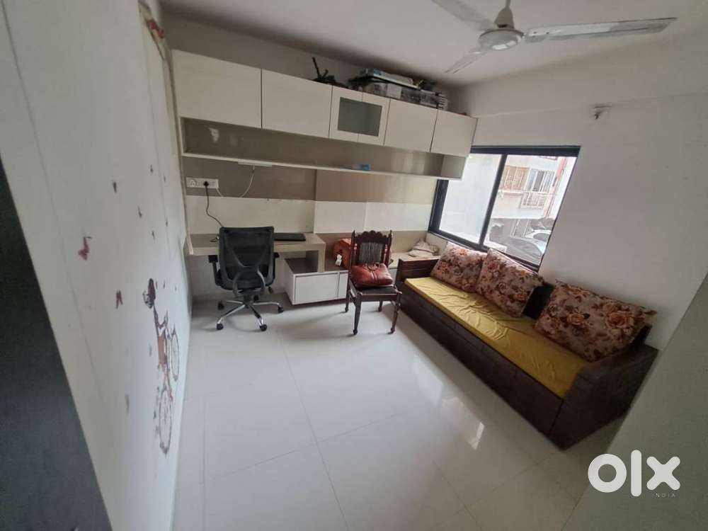 FURNISHED 2 BHK FUR FLAT FOR SALE AT SATELLITE -KHUSHI ESTATE