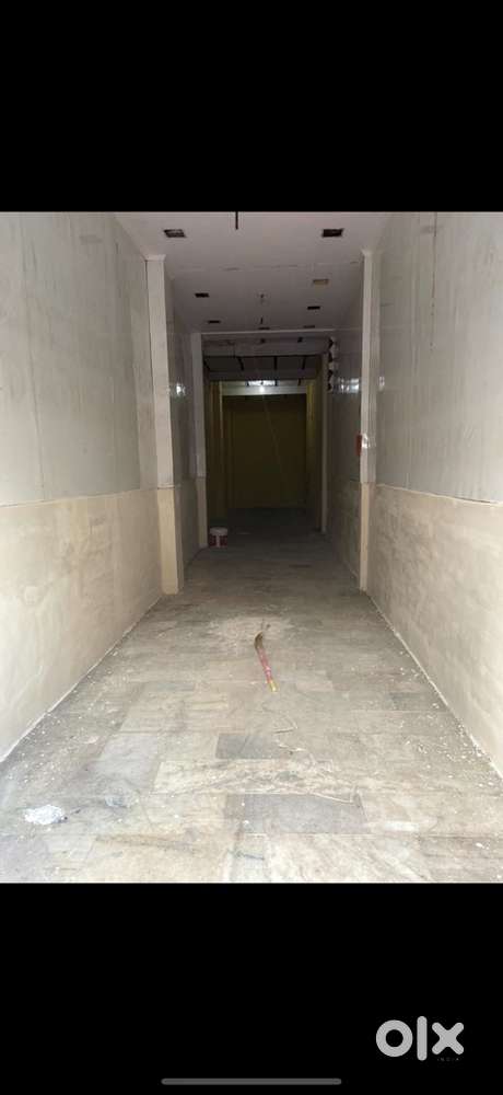 Commercial shop on ground floor