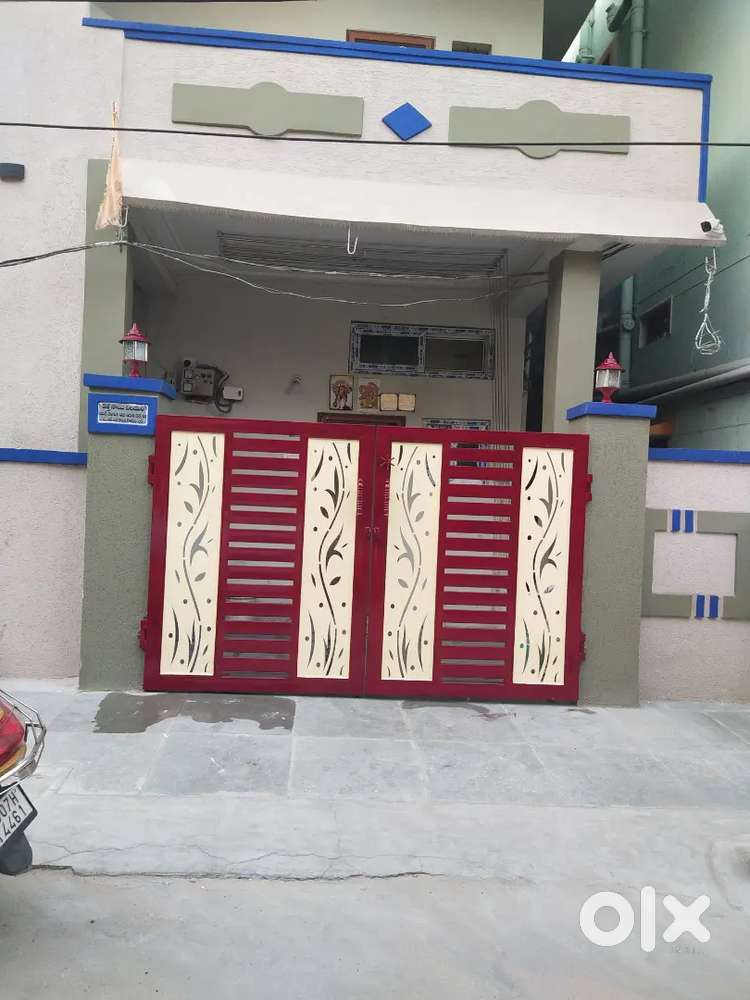 Independent house 80 Sq.Yards ground and first floor for sale