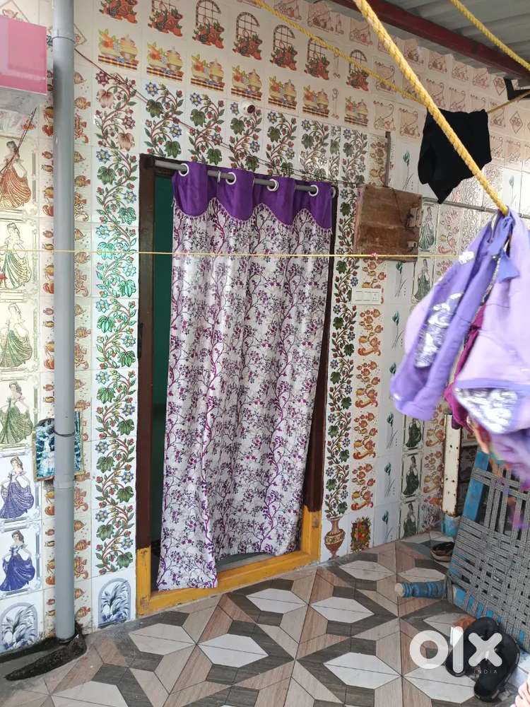 Room sharing for boys near oxygen towers