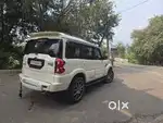 Mahindra Scorpio S8, 2015, Diesel