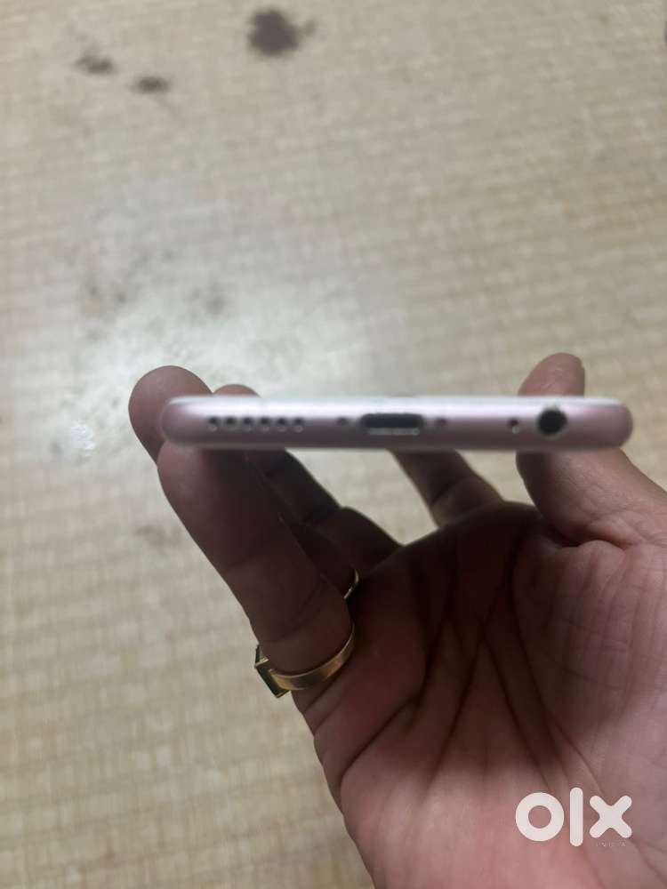 IPHONE 6 s 64 GB MINT CONDITION