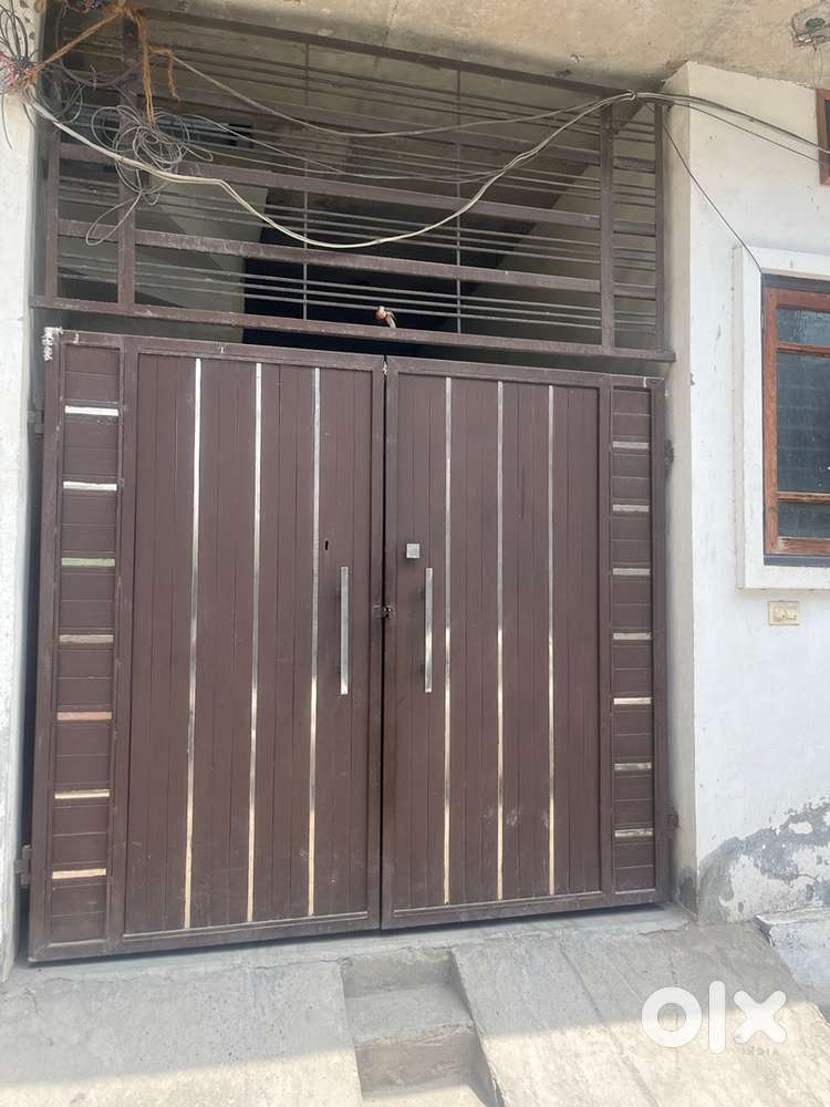 Property on rent ground floor excellant quality and helpful neighbors