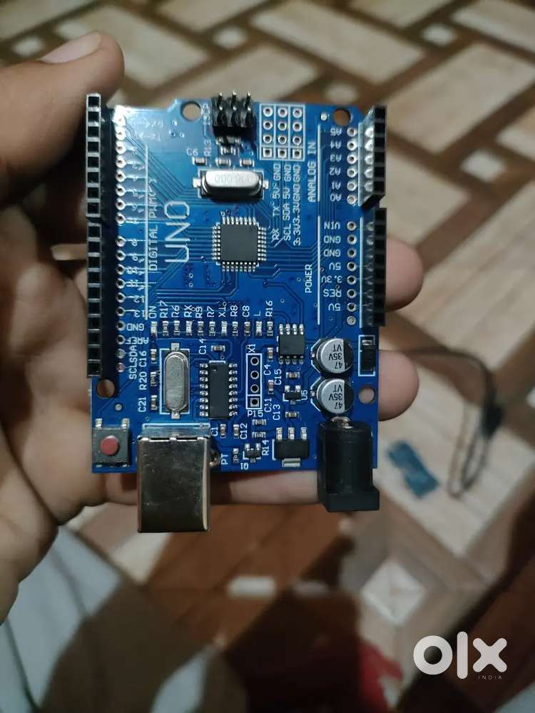 Arduino UNO with USB cable and ultra Sonic sensor