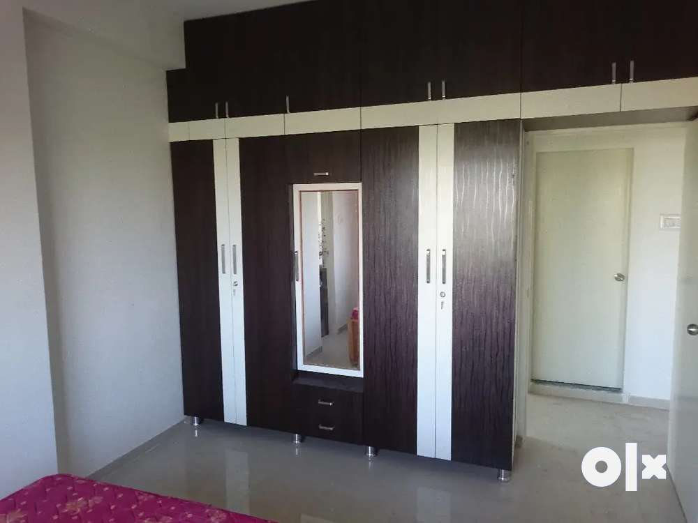 3 bhk semifurnished flat available on rent in ( vasna bhayli road).