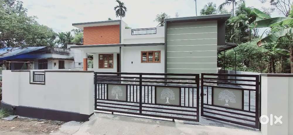 1310 SQFT 3 BHK ATTACHED NEW HOUSE NEAR KADAYIRTUPPU