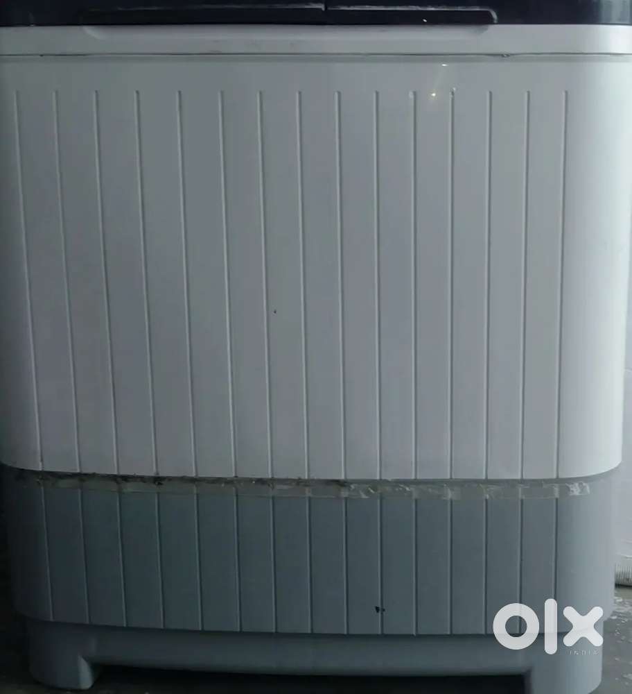 SAMSUNG WASHING MACHINE 7.0 KG