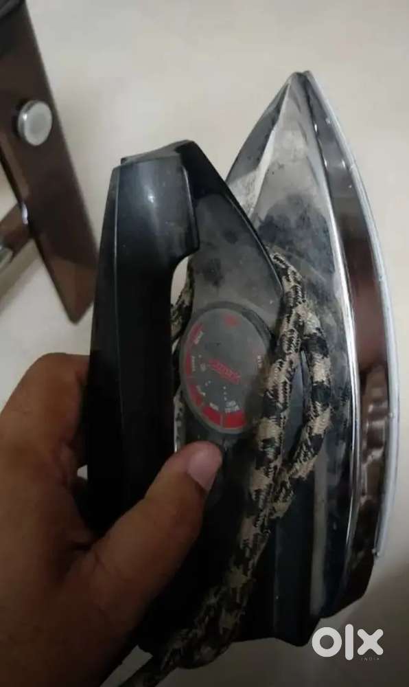 Iron Istri ઈસ્ત્રી