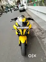 Bajaj pulsar RS200cc soowroom candison bike