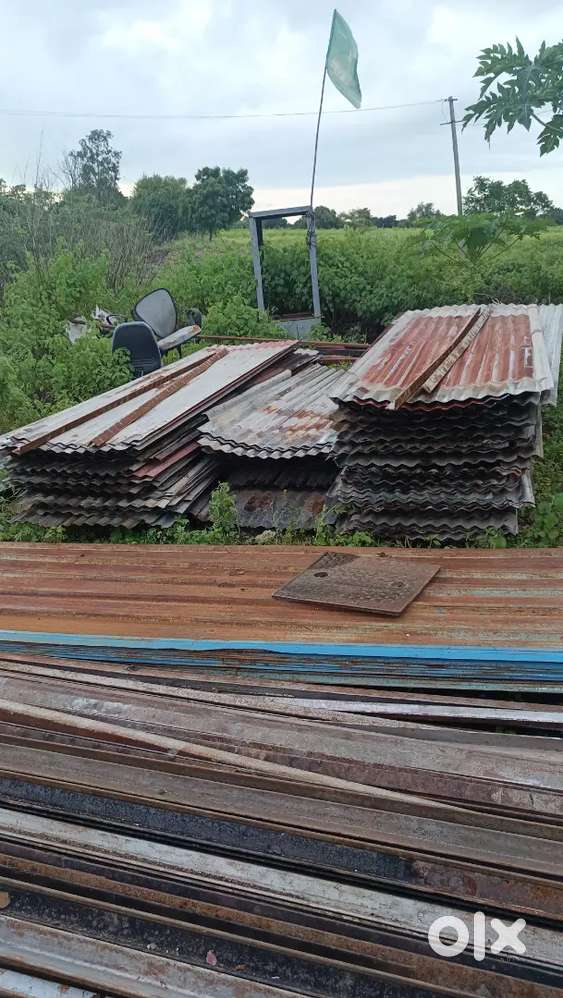Roof iron sheets( tina)