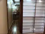 Double height Shop for sale