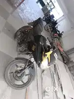 Ok bike h body crack h thodi self start h battery new h uurjent sale