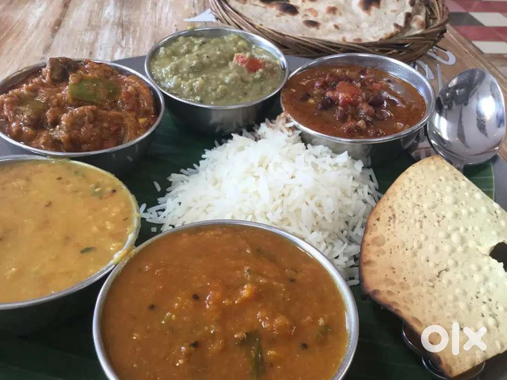 Cook required for Cafe in Gomtinagar for Indian Veg + Non Veg