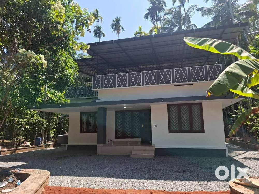 House for rent(near madappally college..onchiyam.vellikuangara)