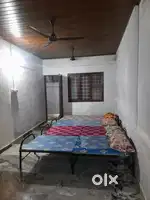 Two rooms available 3 beachlors 5 or bachelor near forum mall