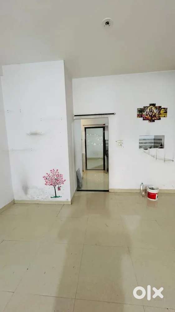 1 bhk house 1st floor
