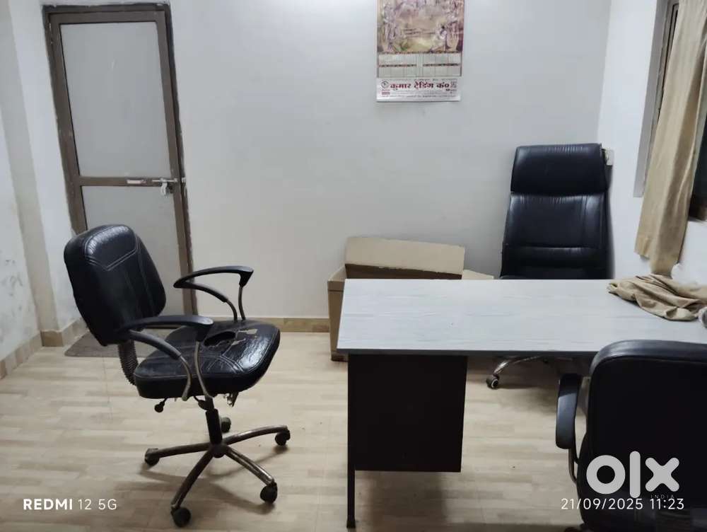 4000 sqft area at transport nagar