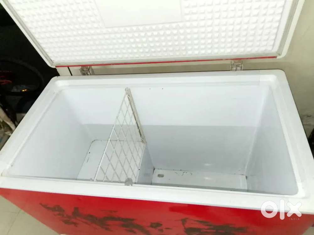 Milk Dairy Products Refrigerator 400ltr  Excellent condition Rs.21000