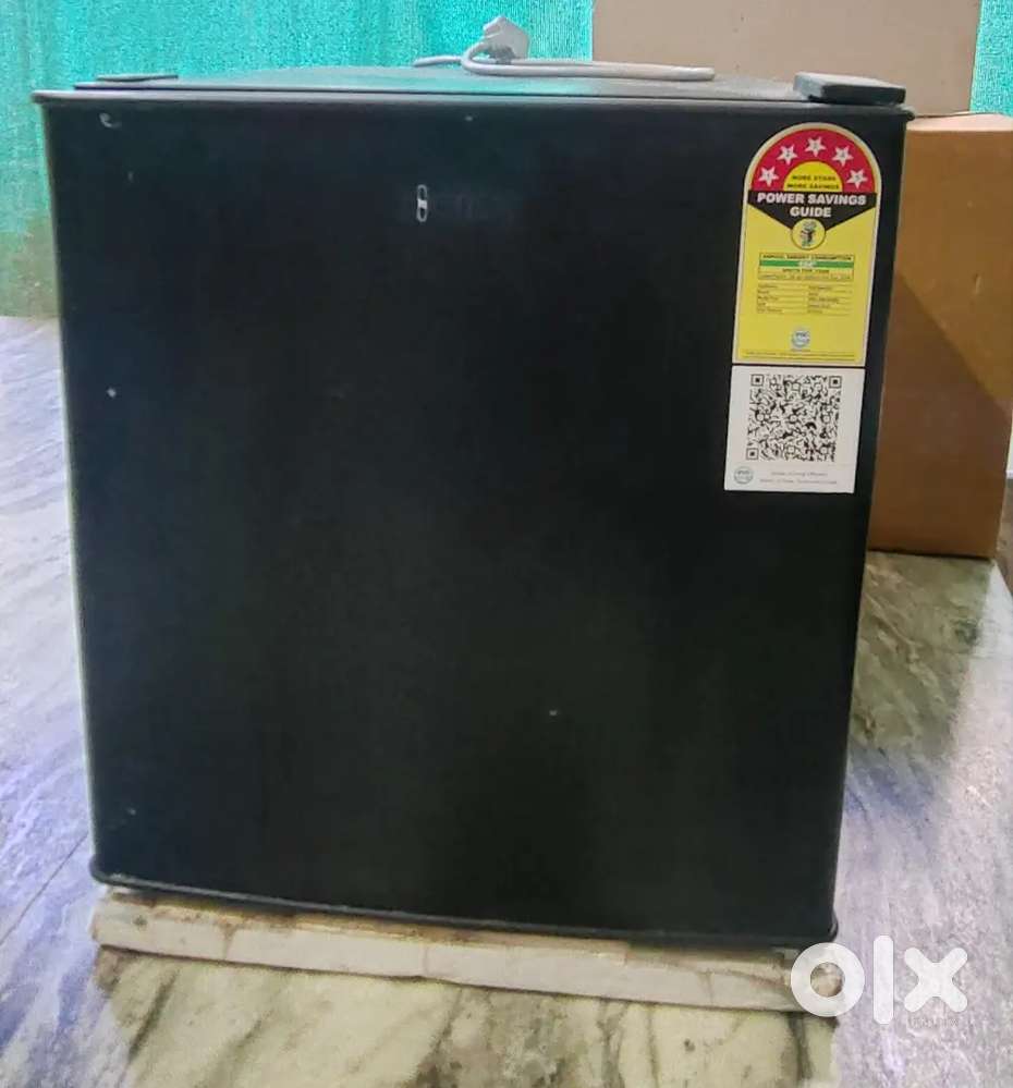 Haier 42 litres mini refrigerator