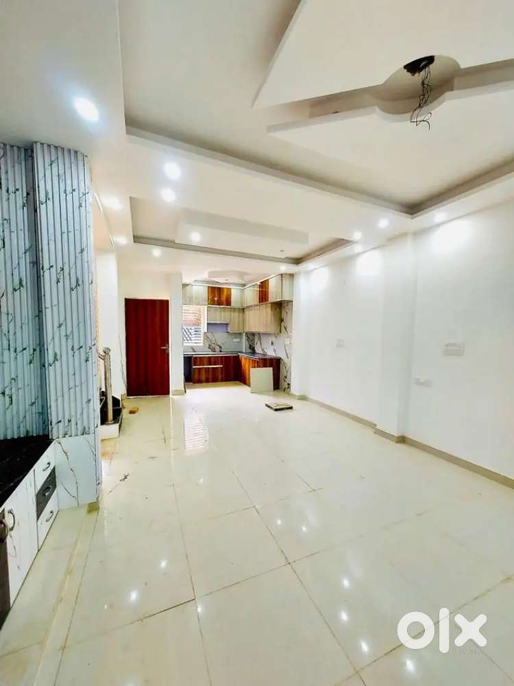 3bhl flats available for sale gated society with club swimming pool g