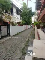House for rent with car parking in Thevara, Konthuruthy.