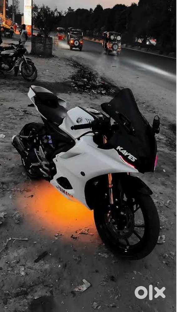 Yamaha R15M