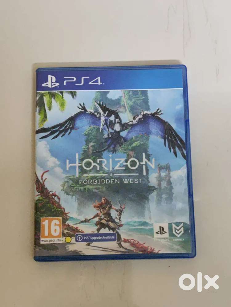 Horizon forbidden west PS4 Disc ( Free PS5 Upgrade )