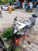 Yamaha R15 V2