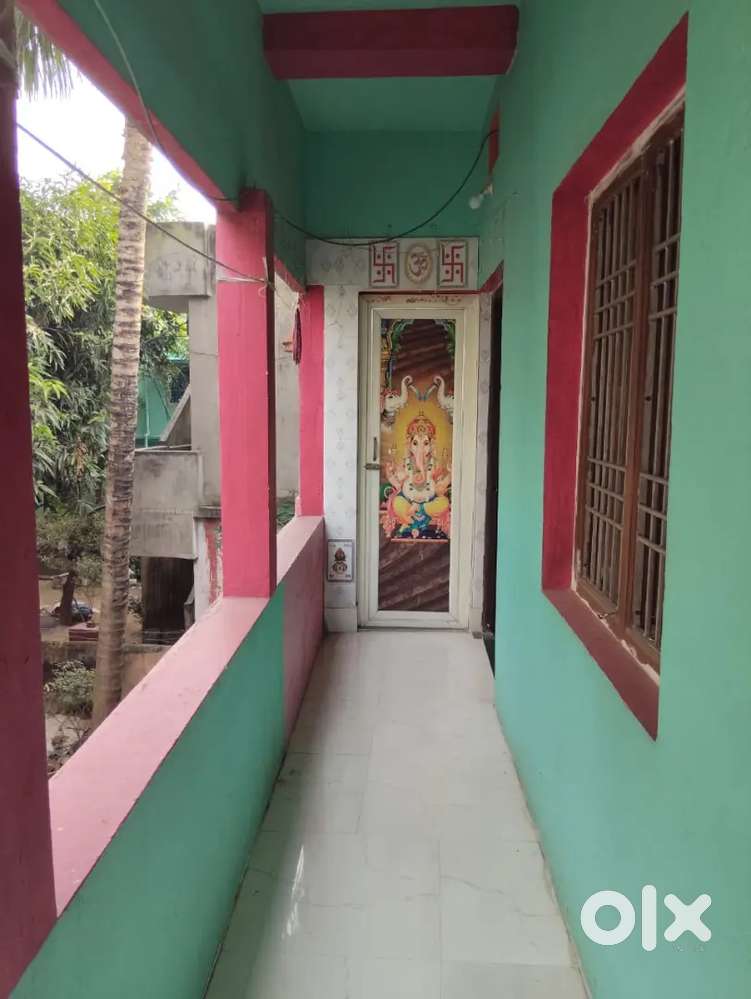 2 bhk house available from Jan 1