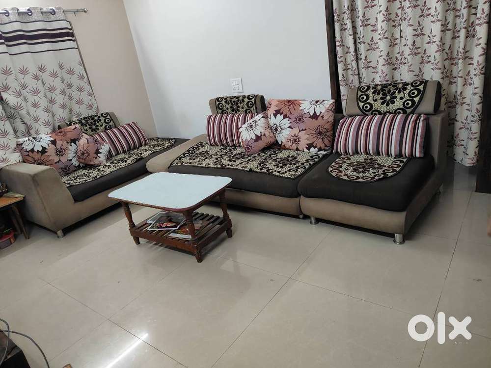 Working condition sofa selling