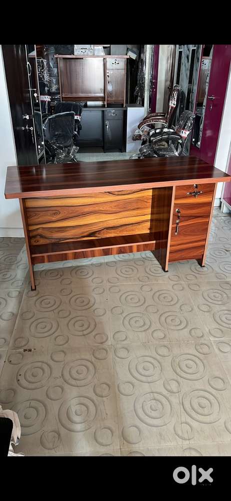 Brand new fresh Study desk computer Table office table boss Table