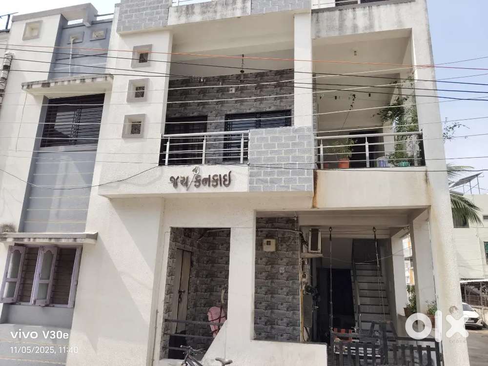 1st floor 5 years old