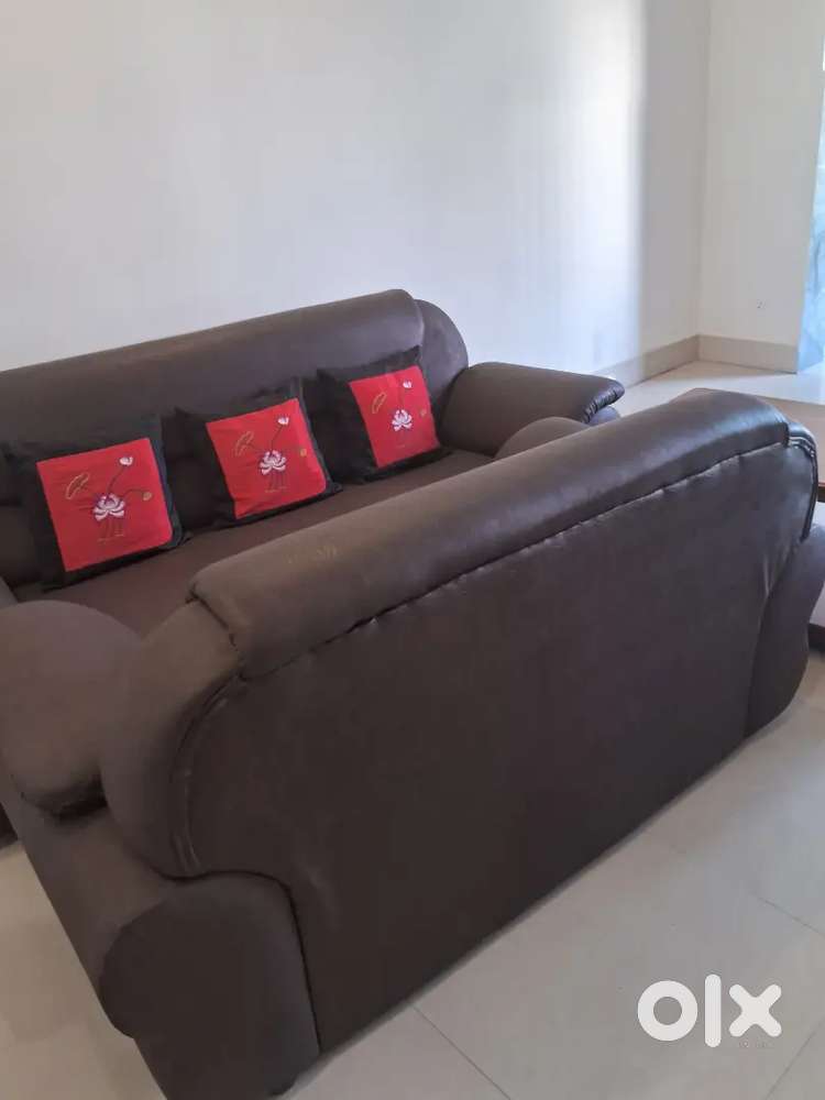 Newly 4by 12 fully furnished sco for rent in mugal cannal car park