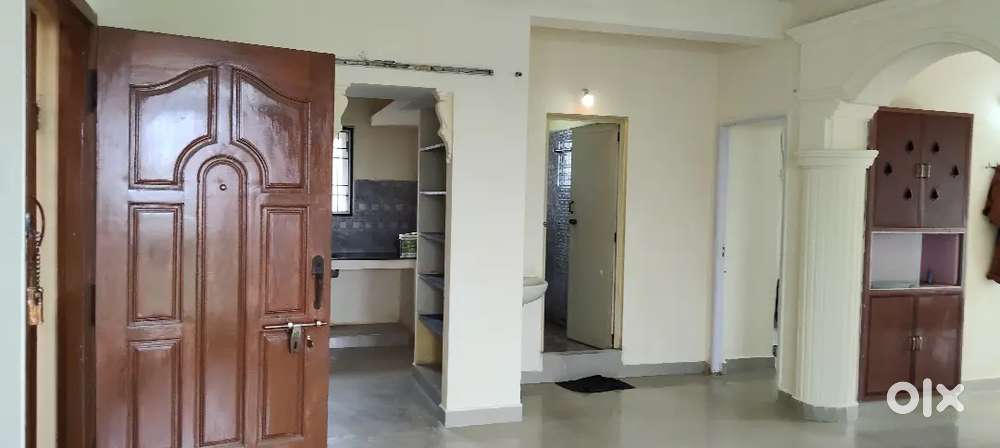 1.5 or 2.5 BHK house very near to Sekaran Mall bus stop on main road