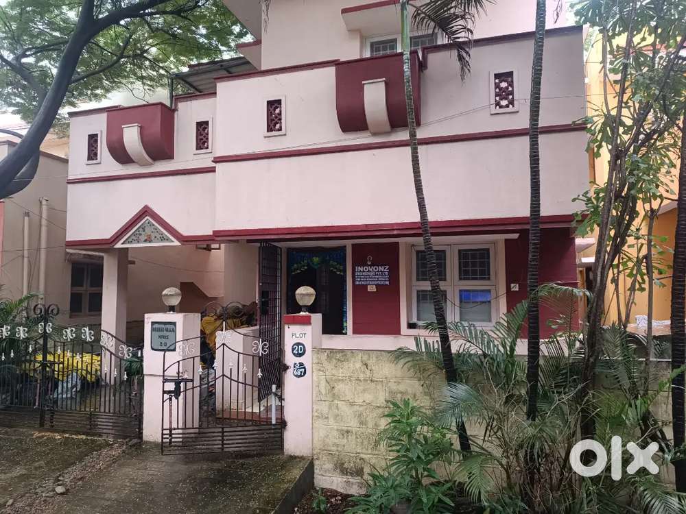 HOUSE FOR SALES IN MEDAVAKKAM  ( FULL WHITE )