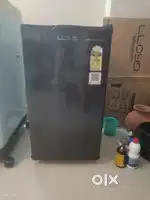 HAVELLS LLOYD MINI FRIDGE