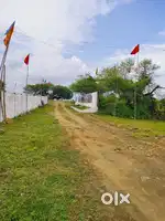 तुरंत बेचना है, मैन हाइवे पर प्लाट, सस्ते दाम में