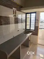 1 BHK ફ્લેટ વેચવાનો છે.