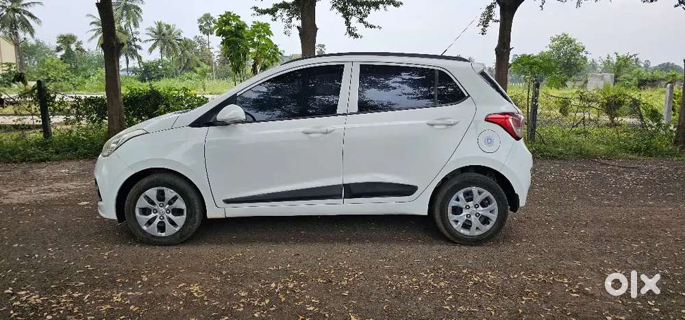 Hyundai Grand i10 2017 Diesel 83000 Km Driven