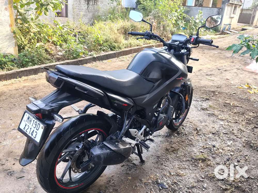 Hero Xtream 160R Stealth Edition